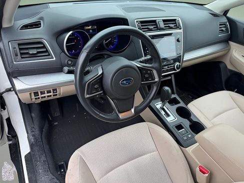Used 2018 Subaru Outback 2.5i Premium AWD/4WD image 22