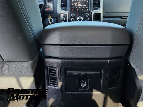 Used 2018 RAM 1500 Big Horn AWD/4WD image 29