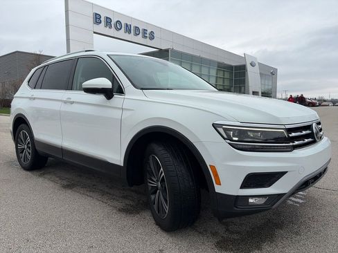 Used 2018 Volkswagen Tiguan SEL Premium image 1