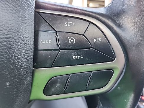 Certified 2022 Dodge Charger SXT w/ Leather Interior Group image 28