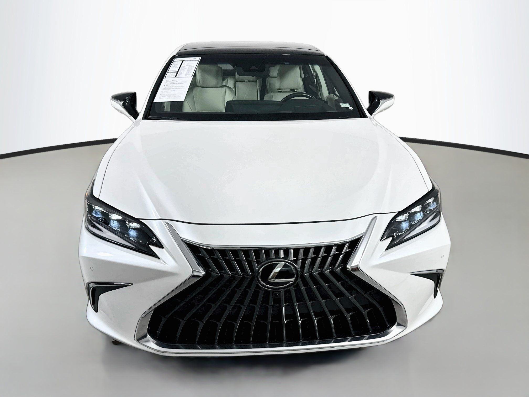 Certified 2025 Lexus ES 350 Ultra Luxury w/ Accessory Package (Z2) FWD image 2