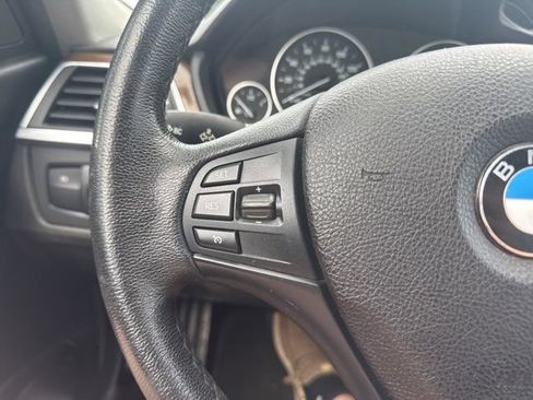 Used 2016 BMW 320i xDrive Sedan AWD/4WD image 22