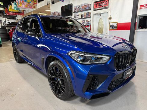 Used 2020 BMW X5 M Competition w/ Executive Package AWD/4WD image 3
