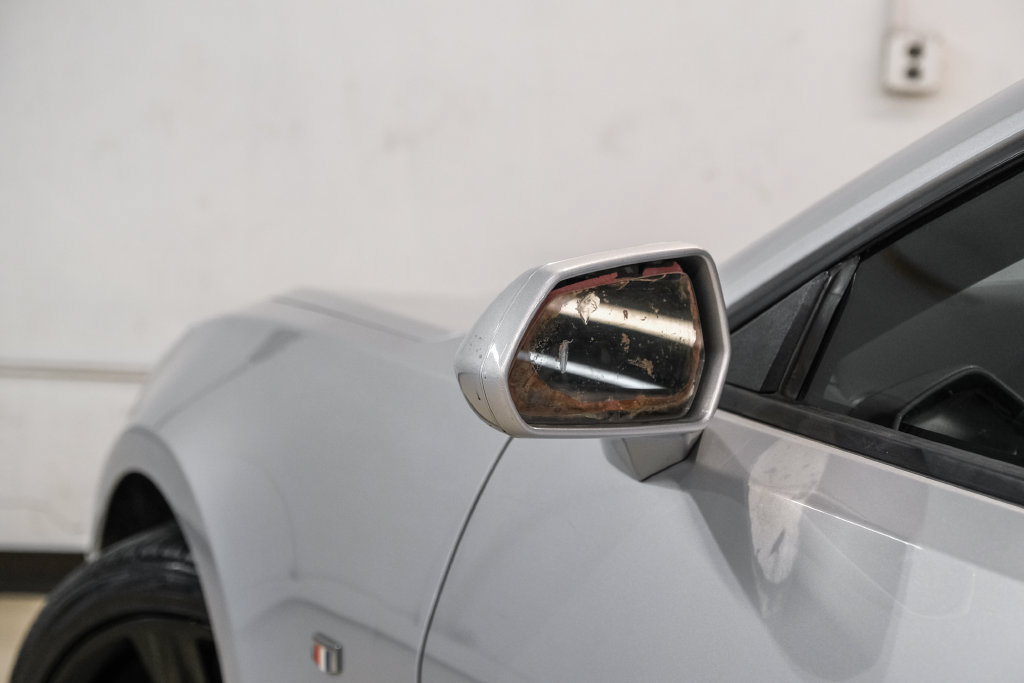 Used 2018 Chevrolet Camaro LS RWD image 33