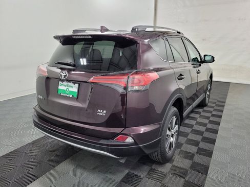 Used 2018 Toyota RAV4 XLE w/ Plus Extra Value Package AWD/4WD image 9