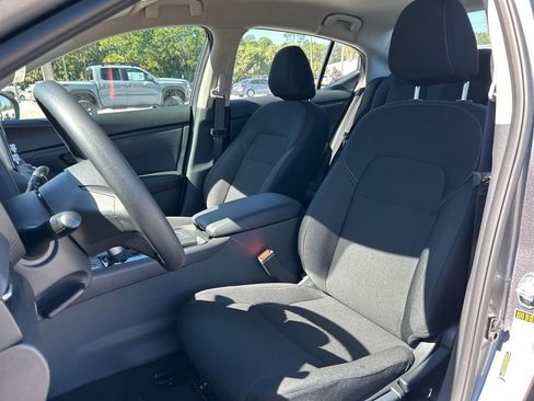 New 2025 Nissan Sentra S image 14