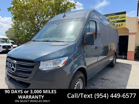 Used 2019 Mercedes-Benz Sprinter 170 image 1