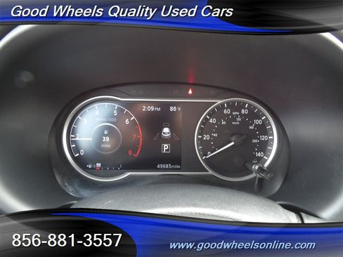 Used 2020 Nissan Kicks SR FWD image 17