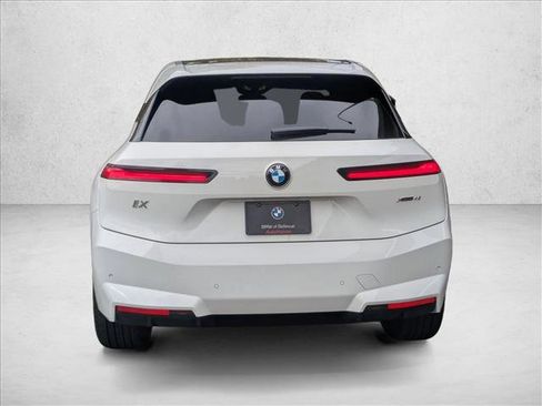 Used 2026 BMW iX xDrive45 image 7