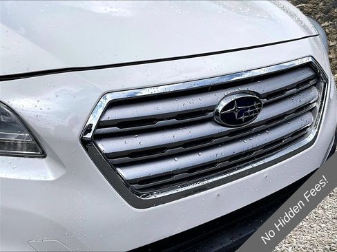 Used 2017 Subaru Outback 2.5i AWD/4WD image 23