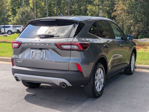 New 2026 Ford Escape Active image 3
