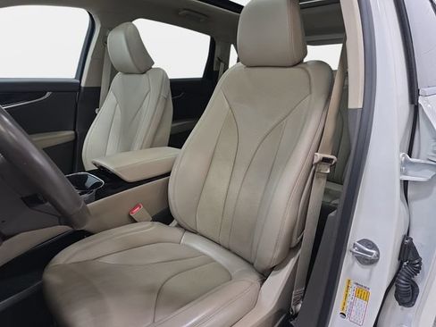 Used 2023 Lincoln Nautilus Reserve FWD image 14