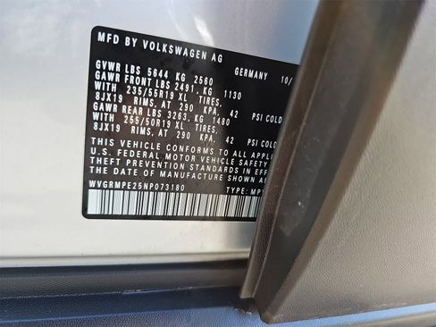 Certified 2022 Volkswagen ID.4 Pro image 35