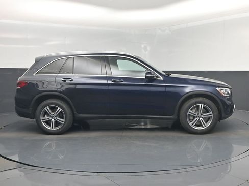 Used 2022 Mercedes-Benz GLC 300 GLC 300 image 2