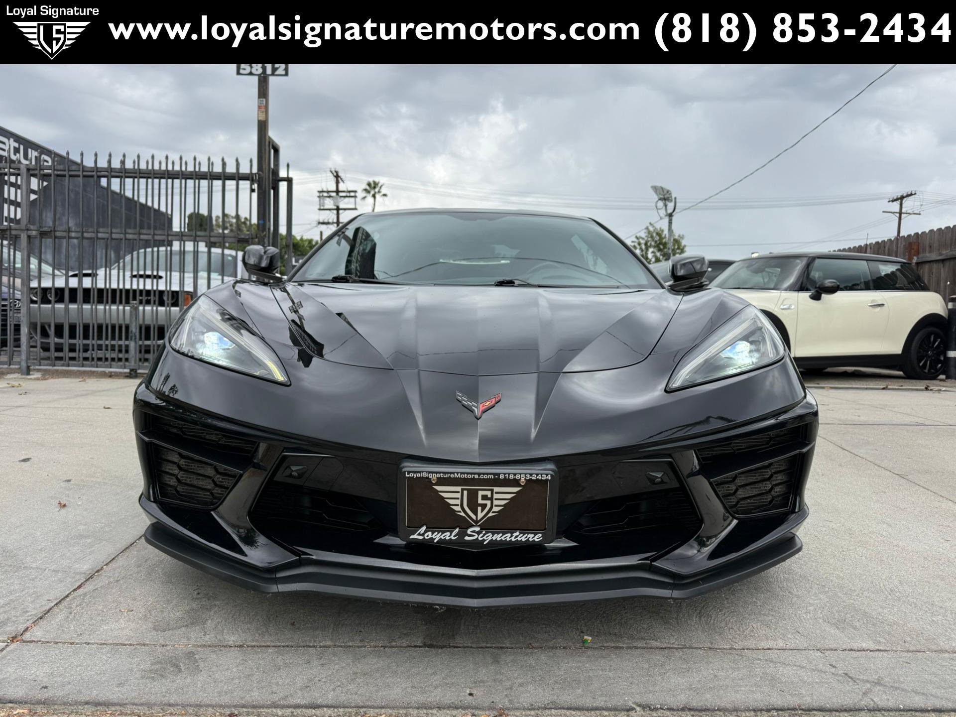 Used 2022 Chevrolet Corvette Stingray Premium Cpe w/ Z51 Performance Package RWD image 2