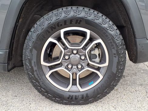 Used 2022 Jeep Grand Cherokee Trailhawk AWD/4WD image 6