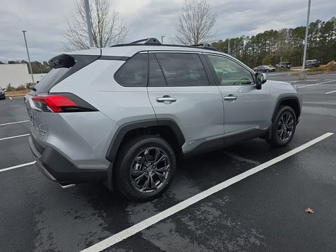 Used 2025 Toyota RAV4 Limited image 10