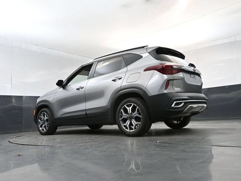 Used 2021 Kia Seltos EX AWD/4WD image 21