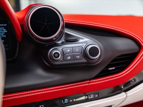 Used 2022 Ferrari F8 Tributo RWD image 41