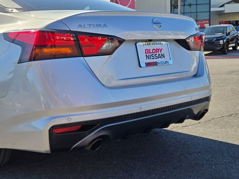 Used 2020 Nissan Altima 2.5 SR FWD image 6