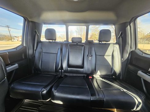 Used 2015 Ford F150 Lariat image 21