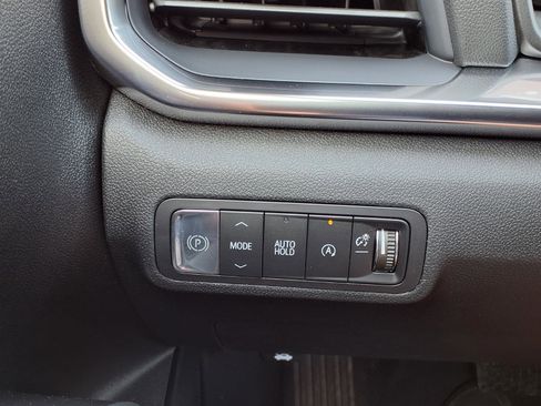 New 2026 GMC Terrain Elevation w/ Technology Package II FWD image 14