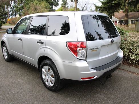 Used 2009 Subaru Forester 2.5X w/ Popular Equipment Group 1B image 4