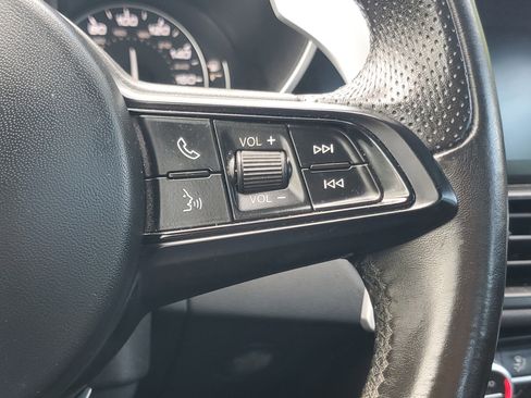 Used 2022 Alfa Romeo Giulia Sprint image 20