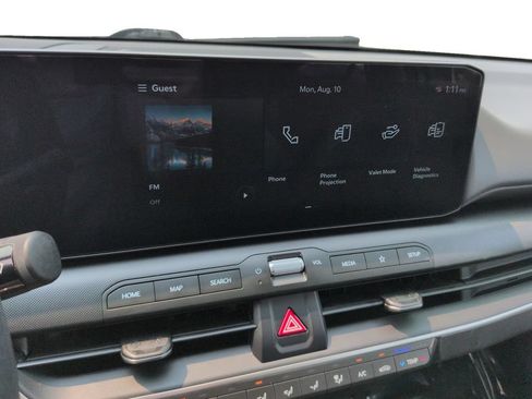Used 2025 Kia K4 FWD image 13