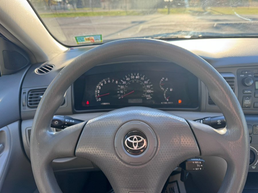 Used 2005 Toyota Corolla LE w/ Audio Value Pkg FWD image 16