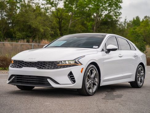 Used 2023 Kia K5 EX image 3