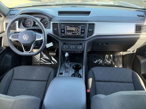 Used 2020 Volkswagen Atlas Cross Sport S image 16