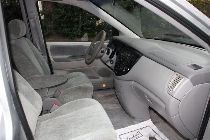 Used 2000 MAZDA MPV ES FWD image 13