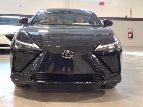 New 2026 Lexus RZ 450e AWD image 2