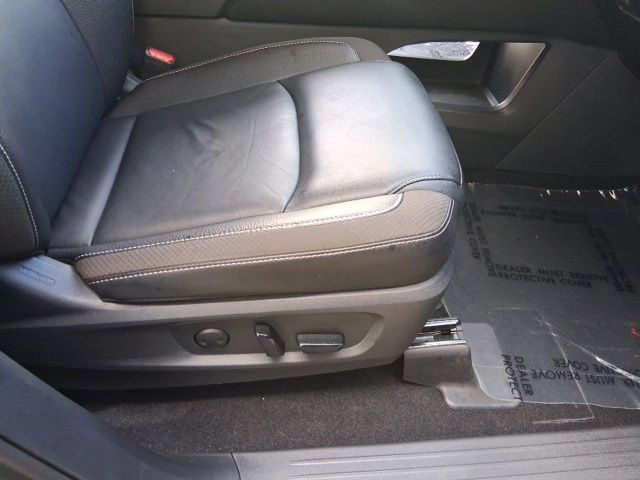 Certified 2025 Nissan Pathfinder SL FWD image 22
