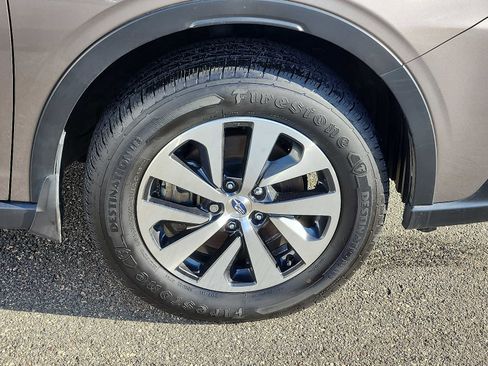 Used 2022 Subaru Outback Premium image 8