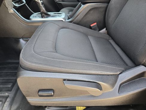 Used 2022 Chevrolet Colorado LT w/ Fleet Safety Package RWD image 25