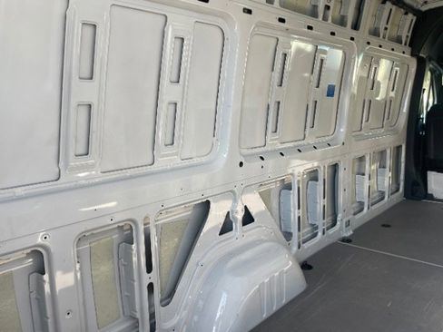 Used 2022 Mercedes-Benz Sprinter 2500 image 21