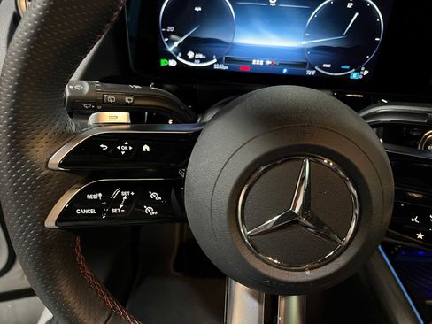 Certified 2025 Mercedes-Benz GLA 250 4MATIC image 23