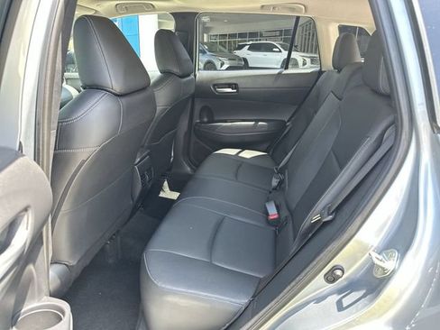 Used 2023 Toyota Corolla Cross XLE w/ Convenience Package FWD image 27