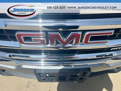 Used 2023 GMC Terrain AT4 AWD/4WD image 30
