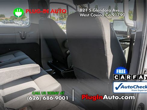Used 2024 Ford Transit 350 XLT RWD image 12