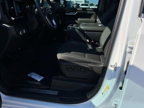 New 2025 GMC Sierra 1500 SLE w/ Preferred Package image 19