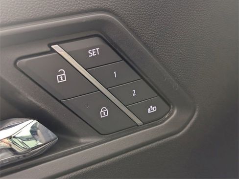 Certified 2024 Chevrolet Colorado ZR2 w/ ZR2 Convenience Package III image 11