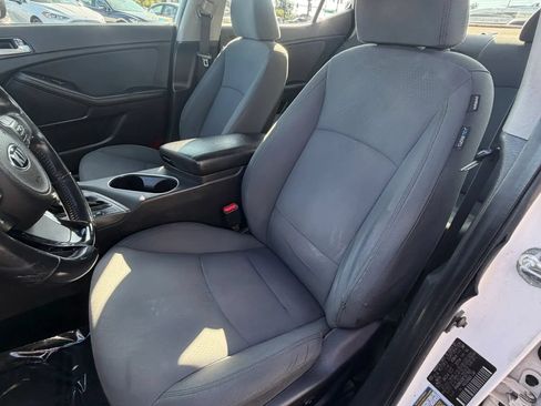 Used 2015 Kia Optima LX w/ Hybrid Convenience Package FWD image 9