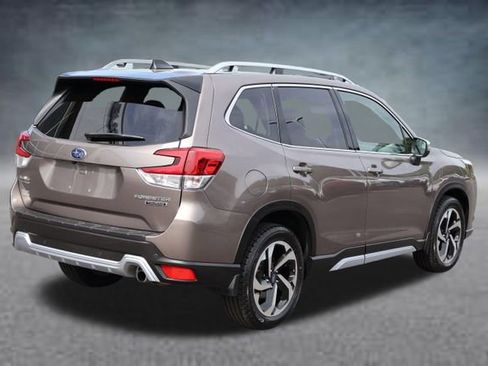 Used 2024 Subaru Forester Touring AWD/4WD image 4