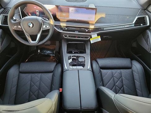 Used 2026 BMW X5 xDrive40i AWD/4WD image 13