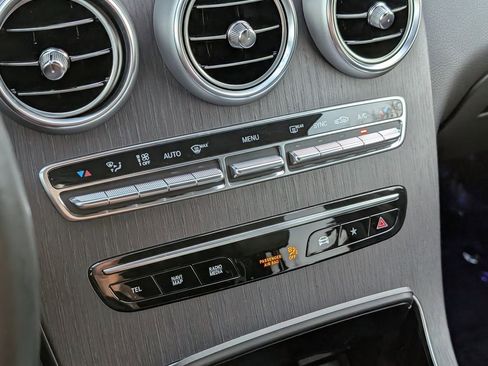 Certified 2022 Mercedes-Benz GLC 300 4MATIC image 16