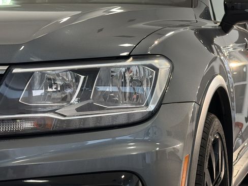 Used 2020 Volkswagen Tiguan SE R-Line FWD image 12