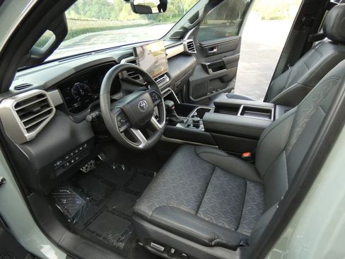 Used 2024 Toyota Tundra Limited w/ TRD Off-Road Package image 27